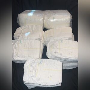 Pampers brand diapers size 1 95ct